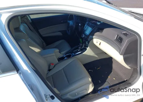 2016 Acura Ilx Premium Package/Technology Plus Package z USA, uszkodzony, nr VIN 19UDE2F70GA016398